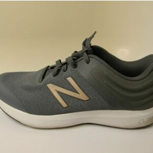 Size 8 grey and pink New Balance Running shoes